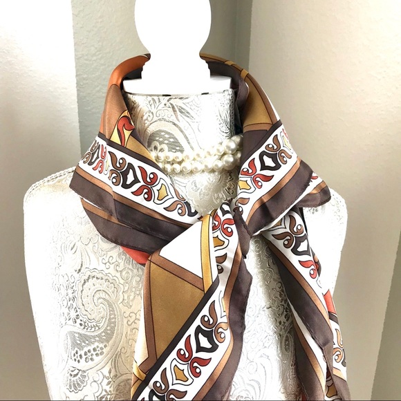 ADRIENNE Landau Studio Vintage Scarf - Picture 3 of 7
